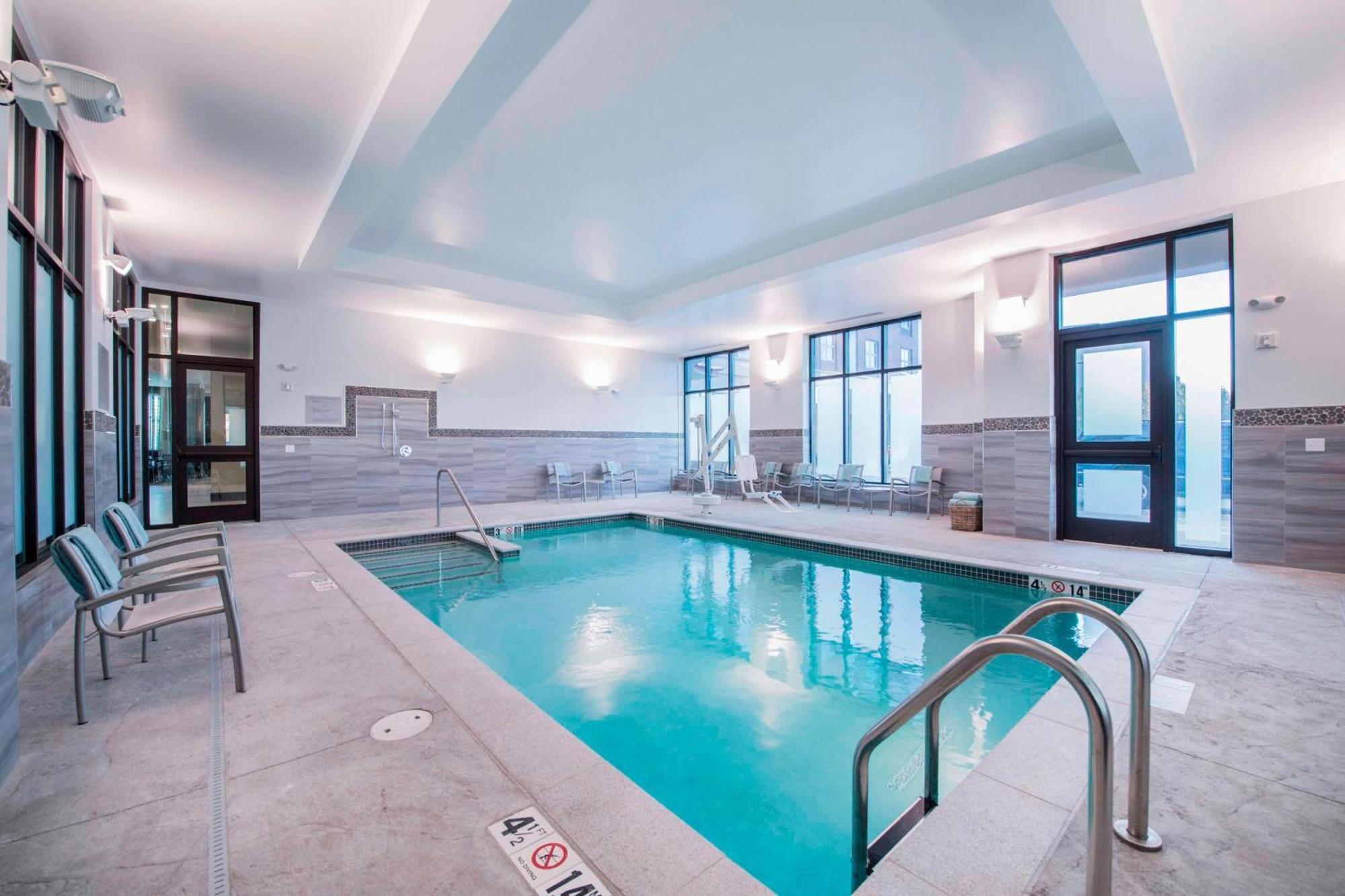 Towneplace Suites By Marriott Boston Logan Airport/Chelsea Exteriér fotografie